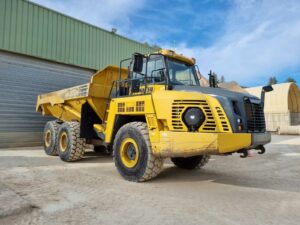 KOMATSU HM300-5